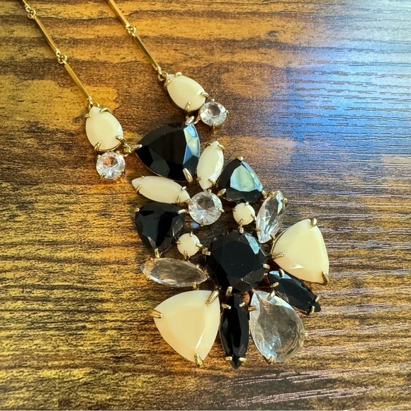 Kate Spade New York J1054 Twinkle Lights Cluster Pendant Necklace - Picture 2 of 7